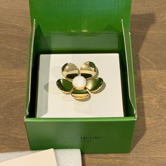 NWT Kate Spade Make It Pop Gold Floral Covered Box - Picture 8 of 8